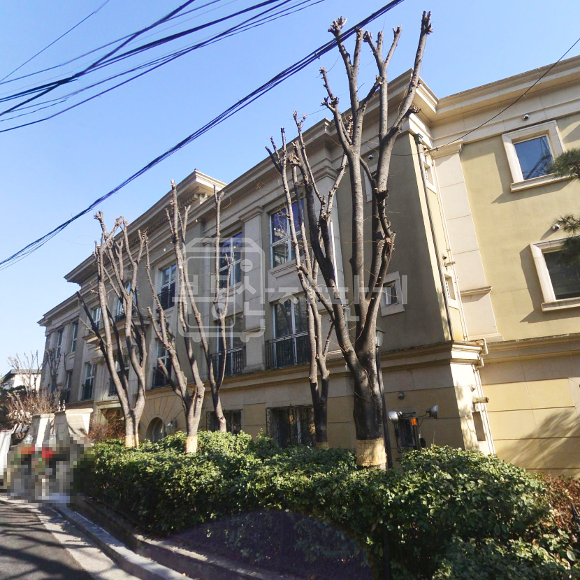 서울 용산구 한남동 유엔빌리지 단층구조 파노라마 한강뷰 영구조망 매매 매물번호 10105 사진 1